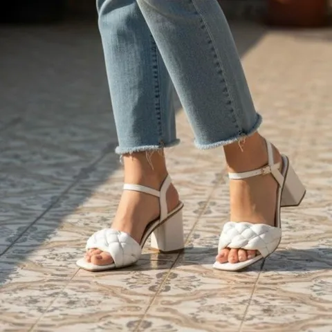Sandália Feminina Com Salto Grosso Trança Lançamento Confortável Ref.6808